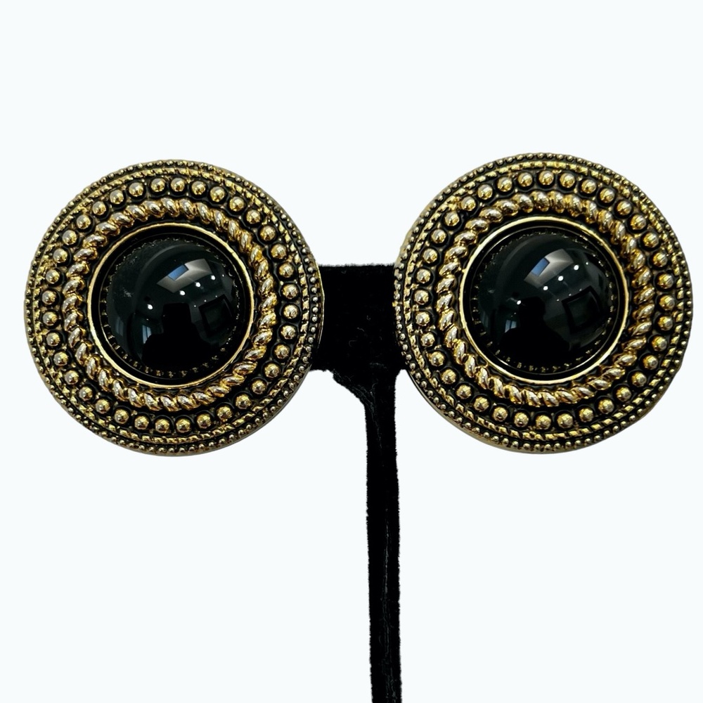 VINTAGE CLIP ON EARRINGS GOLD TONE WITH BLACK DOME CENTER & BEAD DESIGN